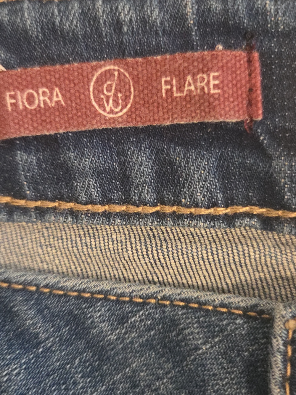 Driftwood Fiora Flare Strawberry Fields Embroidered Denim Women's Jeans Size 6 - Picture 7 of 11